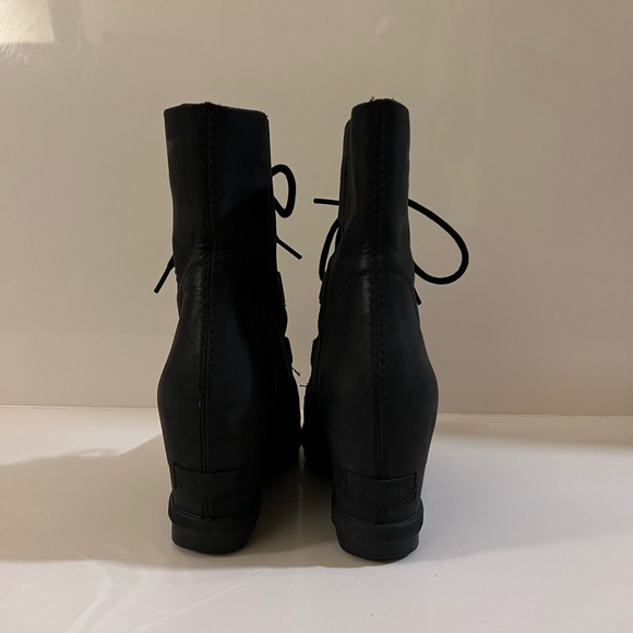 Sorel Black Lace-Up Women's Boots Size 8 - Picture 4 of 4